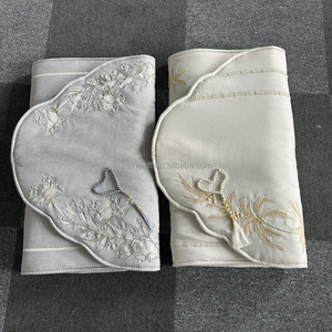 Tappetino da Preghiera di Nuovo Design, Tappeto Islamico per la Preghiera, Regalo Turco per il Ramadan - Product Image 2