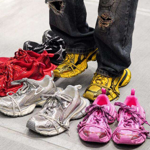 Original Top Quality Track 3.0 LED Sneakers Designer Chunky <b>Runner</b> Sneakers Luxury 3XL Casual Walking Shoes - Product Image 4