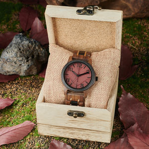 Montre en bois faite à la main de style vintage de luxe OEM avec bracelet en nylon éco-mode Logo personnalisé Livraison rapide quantité minimale de commande bas Commandes urgentes Bienvenue - Product Image 4