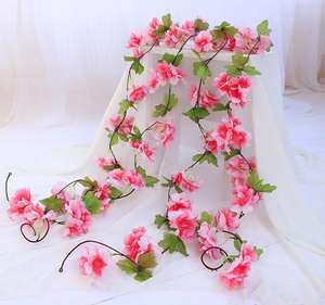 Vente <span class=keywords><strong>en</strong></span> gros de guirlandes artificielles de fleurs de cerisier décoratives d'intérieur de 220cm pour mariage Sakura - Product Image 2