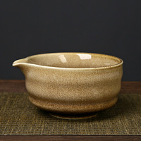 Bol à matcha en céramique de porcelaine artisanal avec logo personnalisé, en stock, pour salade de fruits et accessoires à thé matcha avec bec verseur