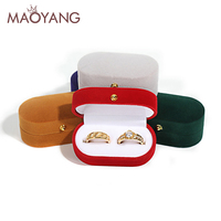 Boîte à bijoux élégante en flanelle à double compartiment, rouge uni, étui de rangement et de présentation de bijoux en velours, boîtes à bagues pour couple