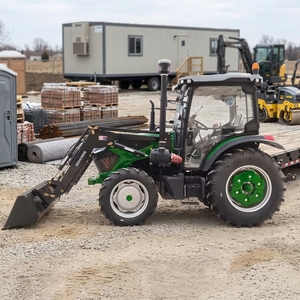 Nouveau Tracteur Agricole Autopropulsé Chinois 4x4 WD 120-200 CV avec Cabine Chauffée Hydraulique - Product Image 1