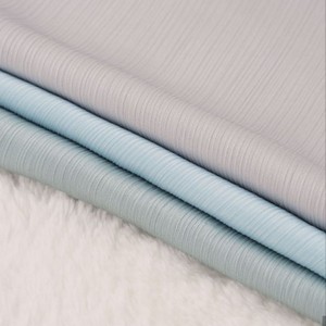 Venta al por mayor ligero color sólido satén seda mujeres chal diario musulmán pañuelo liso étnico pañuelo de Malasia - Product Image 6