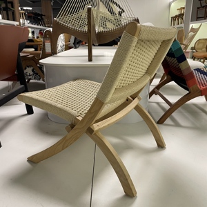北欧風新商品　輸入ラタン背もたれ付きシングルチェア　無垢材折りたたみ式リビングルーム用ラウンジチェア - Product Image 5
