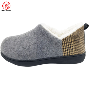Stivali invernali in cotone campione gratuito scarpe da <span class=keywords><strong>uomo</strong></span> in cotone per interni calde da donna <span class=keywords><strong>pantofole</strong></span> in cotone a buon mercato - Product Image 1