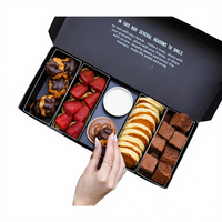 Boîte à chocolat en papier noir de qualité alimentaire avec impression de logo personnalisée et insert à compartiments