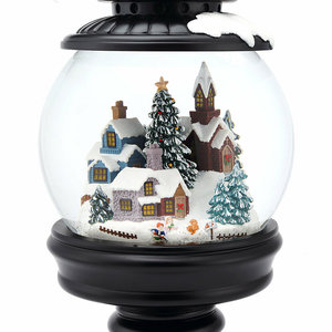 Boule à neige lumineuse LED avec musique, modèle de boule à neige réaliste peinte à la main, décorations de sapin de Noël en résine, couleur personnalisée - Product Image 4