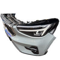 Vente en gros de pare-chocs avant, calandres, phares, radiateurs et ailerons pour Volvo XC40