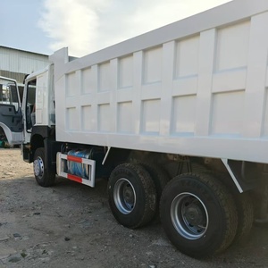 Camión Volquete Usado SINOTRUK HOWO 6x4 de 10 Ruedas, 41-50t, Euro 2, Weichai, Diésel, para Minería en África - Product Image 5