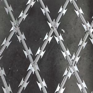 รั้ว<span class=keywords><strong>ลวดหนาม</strong></span>เหล็กชุบสังกะสีและ<span class=keywords><strong>ลวดหนาม</strong></span>สแตนเลสแบบคอนเสิร์ติน่า  ผลิตจากโรงงานโดยตรง  <span class=keywords><strong>ลวดหนาม</strong></span>แบบใบมีด - Product Image 2