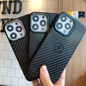 Haute qualité translucide nouveau Pc peau dure accessoires mobiles <span class=keywords><strong>Cage</strong></span> de téléphone portable en Fiber de carbone pour <span class=keywords><strong>Iphone</strong></span> 14 <span class=keywords><strong>Pro</strong></span> <span class=keywords><strong>Max</strong></span> <span class=keywords><strong>Iphone</strong></span> 15 <span class=keywords><strong>Pro</strong></span> <span class=keywords><strong>Max</strong></span> - Product Image 2