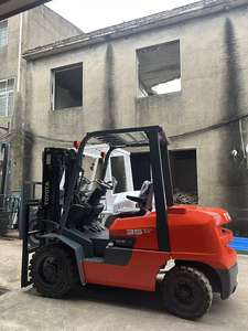 Gebrauchter FD35 Diesel-Gabelstapler mit Allradantrieb aus Japan – Günstiger Preis, guter Zustand, inklusive Kernmotor, Pumpe, Getriebe - Product Image 5