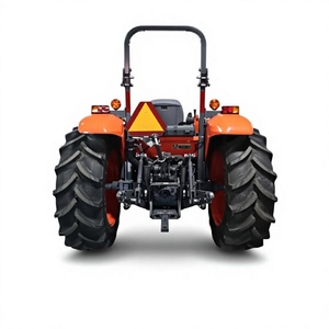 Tracteur agricole compact orange neuf M7060HD, en parfait état pour une utilisation agricole - Product Image 1