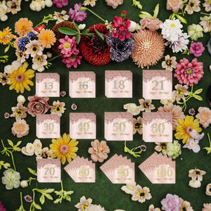 Décoration moderne en papier de soie de serviettes de fête d'anniversaire de conception de <span class=keywords><strong>diamant</strong></span> d'or rose pour des célébrations - Product Image 1