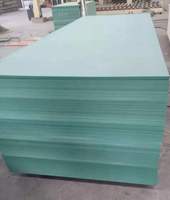 Plaques de mélaminé stratifié en MDF de bois vert de qualité E1, modernes, résistantes à l'humidité, 18 mm, première classe, vente en gros