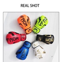 Gants de boxe d'entraînement professionnels en plastique avec logo personnalisé YDYFIT pour hommes et femmes, modèle de sport de plein air DY288