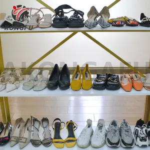 Akongfu sử dụng phụ nữ Giày bán buôn hỗn hợp Châu Phi giá rẻ Cổ giày dép Trung Quốc thường nữ vật liệu cao su mezclar zapatos