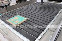 Máquina de Grabado CNC de Alta Precisión M-shine 1325/2030 para Corte y Fresado de Placas de Baquelita en Arabia Saudita