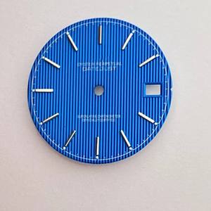 นาฬิกา NH35 รุ่นวินเทจใหม่ หน้าปัดลายทางสีเขียวเรืองแสง แสดงวันที่ ขนาด 28.5 มม. ทำจากวัสดุทองเหลือง - Product Image 4