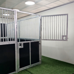 Pannelli Frontali per Stalle in Metallo Zincato/Bambù/WPC per Scuderie, Porte Scorrevoli/Girevoli Resistenti, Divisori per Stalle - Product Image 1