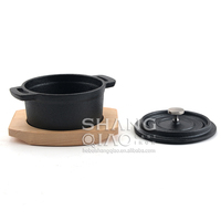 Vente chaude Mini four hollandais avec base en bois et cliquet à l'ail Plat de service Mini casserole Ustensiles de cuisine