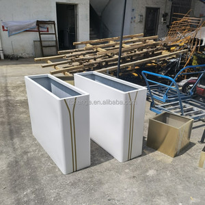 Pots <span class=keywords><strong>de</strong></span> <span class=keywords><strong>fleurs</strong></span> modernes <span class=keywords><strong>de</strong></span> jardin en acier inoxydable boîte <span class=keywords><strong>de</strong></span> jardinière rectangulaire rectangulaire en plein air - Product Image 5