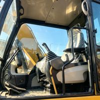 Excavadora hidráulica usada 323C de buen rendimiento, con motor original, equipo de construcción para movimiento de tierras de alta resistencia.