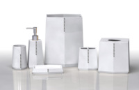 Articles ménagers de luxe, ensemble d'accessoires de salle de bain en résine écologique naturelle 5 étoiles pour la décoration de la maison