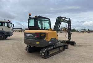 Excavatrice sur chenilles Volvo EC60 d'occasion, mini-pelle de 6 tonnes avec lame de bulldozer, ensemble complet prêt pour l'exportation et testé - Product Image 1