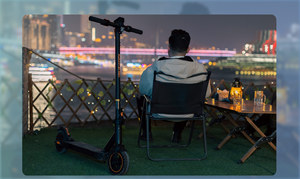 สกู๊ตเตอร์พับได้พกพา New KuKirin S1 Max ระยะทางไกล 39 กม. กันน้ำระดับ IP54 พร้อมหน้าจอ LED สำหรับการเดินทางในเมืองและเดินทางประจำวัน - Product Image 3