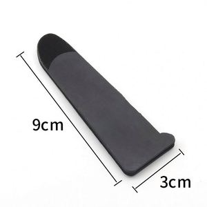 Sangles de vêtements d'extérieur réglables personnalisées, en caoutchouc souple noir, avec patch injecté et languette de manchette en plastique à scratch - Product Image 4
