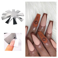 Plaque de pochoir pour nail art en acier inoxydable avec logo personnalisé, modèle de peinture pour ligne sourire française tendance
