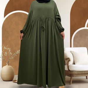 Abaya populaire élégante de couleur unie extensible pour musulmanes, robe simple et respirante avec fermeture éclair frontale et grande jupe évasée pour l'été - Product Image 2