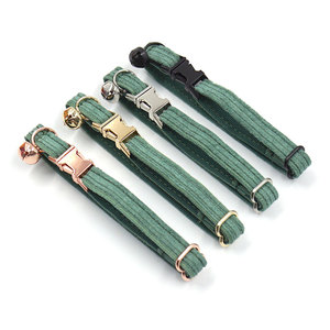Collier pour chat mignon au design unique, prix d'usine, avec cloche et nœud papillon assorti, en velours côtelé vert foncé personnalisé, colliers pour chatons personnalisés - Product Image 6