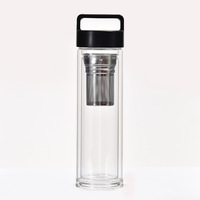 Infuseur de fruits à double paroi 450ml 500ml Bouteille de thé en verre transparent avec couvercle à poignée de couleur