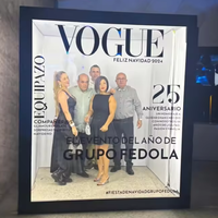Logo personnalisé gratuit Vogue Magazine Photo Booth Box avec accessoires Accessoires gratuits Photo Booth Box Frame Selfie Box Photo Booth