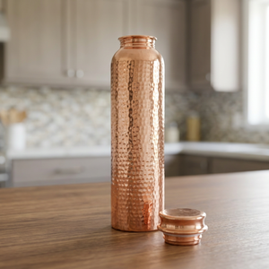 Bouteille d'eau réutilisable en acier inoxydable martelé, sans BPA, de qualité alimentaire, écologique, 750 ml, personnalisable, compatible lave-vaisselle, pour le thé - Product Image 2