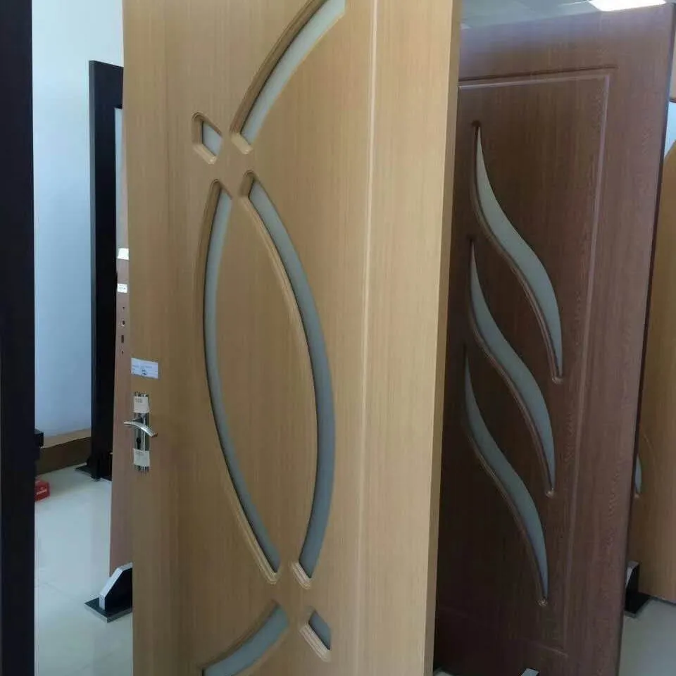 आंतरिक अच्छी गुणवत्ता के विभिन्न डिजाइन पीवीसी melamine और सफेद प्राइमर लकड़ी के दरवाजे