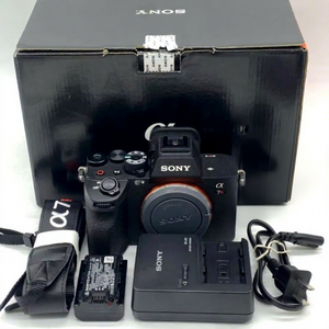 กล้องมิเรอร์เลสฟูลเฟรม HFT Wholesale Professional A7RV A7R5 <span class=keywords><strong>Alpha</strong></span> <span class=keywords><strong>7R</strong></span> <span class=keywords><strong>V</strong></span> เซ็นเซอร์ CMOS รองรับ SD Card ความละเอียด Full HD หน้าจอแสดงผล 3.0 นิ้ว - Product Image 1