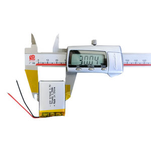 Batería de Iones de Litio 573040 de 700 mAh y 3.7 V, Fabricante OEM para Juguetes, Suministro Directo de Fábrica de Polímeros - Product Image 4