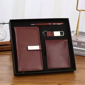 Ensemble cadeau de luxe 4-en-1 pour homme : portefeuille en PU, porte-clés, stylo, logo personnalisé, ensemble cadeau d'entreprise pour le Thanksgiving - Product Image 1