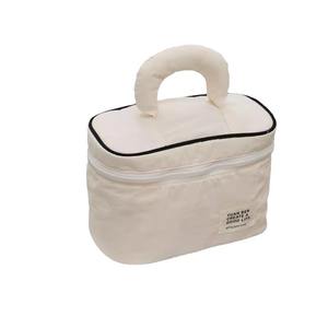 Bolsa de cosméticos Yuanben, organizador de maquillaje portátil a prueba de agua con divisores ajustables y compartimento de malla para almacenamiento en viajes - Product Image 5