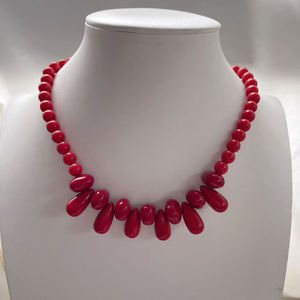 Collar de Cuentas de Plástico en Forma de Lágrima Rojo Vibrante, Latón Chapado en Oro para Uso Diario, Gargantilla con Estilo - Product Image 4