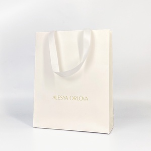 Private Label Perfume Jewelry Packaging <b>Gift</b> Paper <b>Bag</b> Custom White Earring Shopping Paper <b>Bag</b> with Your Own Logo - Product Image 1