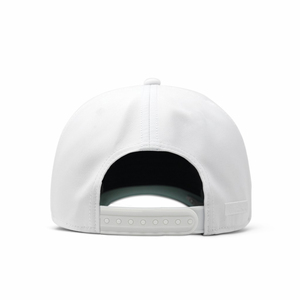 Gorra de <span class=keywords><strong>Camionero</strong></span> Perforada con Agujeros de Corte Láser y Parche de Goma PVC con Cuerda y Logo Personalizado, Gorra Snapback de Golf Impermeable - Product Image 4