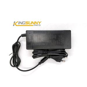 Cargador de batería de <span class=keywords><strong>42V</strong></span> 1.5A para piezas de scooter eléctrico M365 / Pro / 1S / Essential / Pro2 ES1/ES2/ES4, adaptador de corriente para reemplazo - Product Image 1
