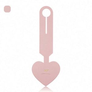Étiquette de bagage en cuir PU en forme de cœur avec logo personnalisé et estampage à chaud doré pour passeport et valise de voyage - Product Image 6