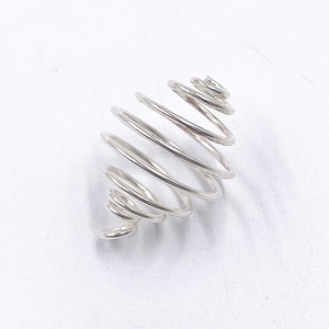 Boucles d'oreilles OEM en plaqué argent créatif Boucles d'oreilles durables en forme de cage à perles avec style bobine stable - Product Image 3