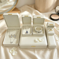 Boîte à bijoux de voyage portable Fandi en cuir PU, petite boîte à bijoux pour organiser les bagues, les boucles d'oreilles, les colliers, pour femmes